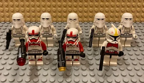 LEGO Star Wars Trooper 8 Minifigure Clone Wars Set Collection Old