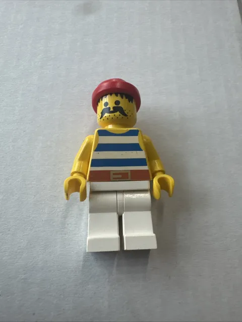 LEGO Minifigure Pirate Blue Stripe Red Bandanna  6285 6235 6257 6286