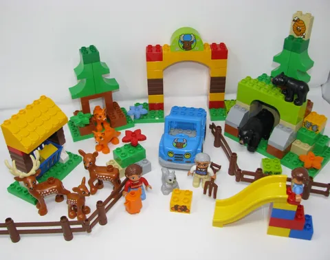 Lego Duplo 10584 Forest Park  Animals People Car bear deer fox squirrel
