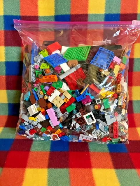 LEGO 2 Lb Bag Assorted Bulk Pieces - Assorted Colors