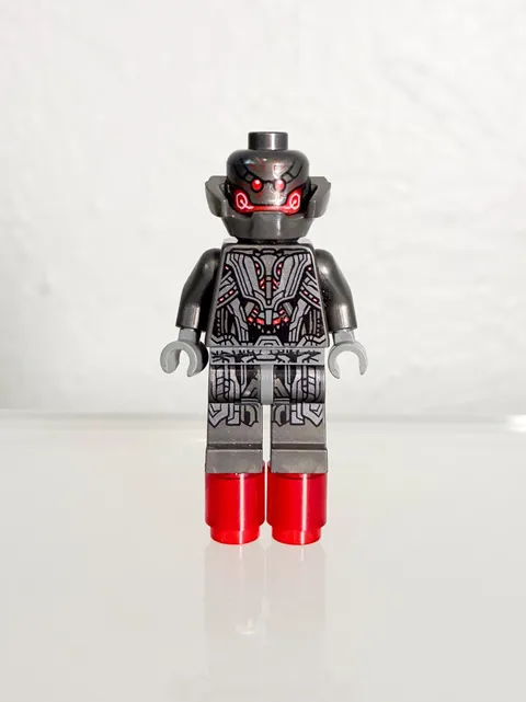 RETIRED Marvel Lego Ultron minifigure, 2015, Used GOOD condition from set 76031