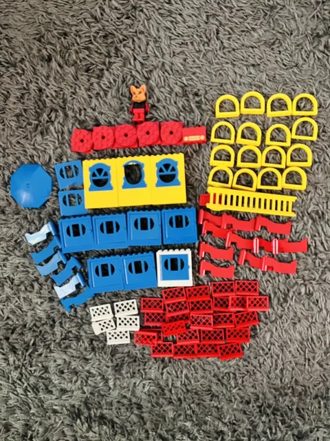 Vintage LEGO Fabuland 1980s Vintage Lot -Feddy Fox Mini Figure Doors Windows