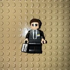 LEGO Marvel Phil Coulson Minifigure New Detailed and Exclusive from Set 76354