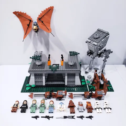 Lego 2009 Star Wars Battle of Endor 8038 No Box/Manual 100% Complete