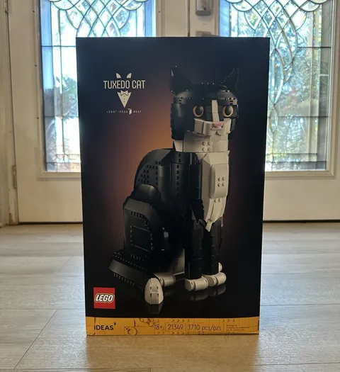 LEGO Ideas 21349 Tuxedo Cat 1710pcs 18+ Complete Set. Perfect For A Gift/Present