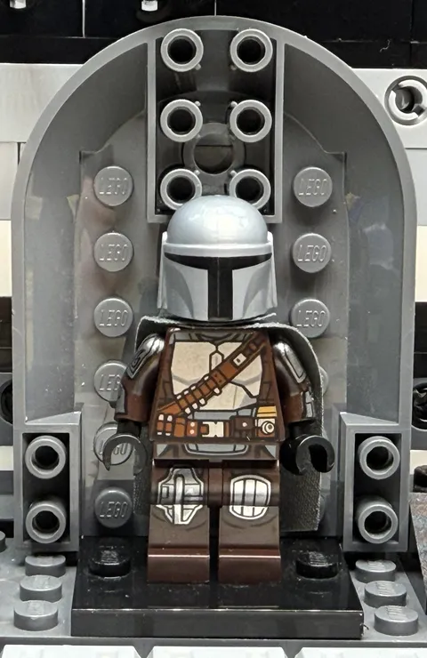 LEGO Star Wars Mandalorian Din Djarin sw1135 Beskar Armor Cape Minifigure