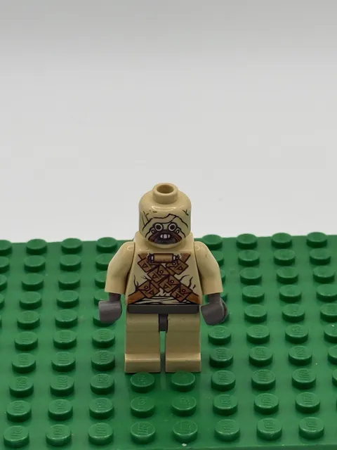 LEGO Tusken Raider Minifigure sw0052 Star Wars 7113 CMF Retired Vintage 1712