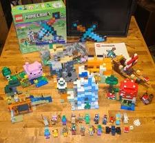 Lot of 8 Lego Minecraft Sets: 21244 21587 21268 21269 21243 21179 21178 21152