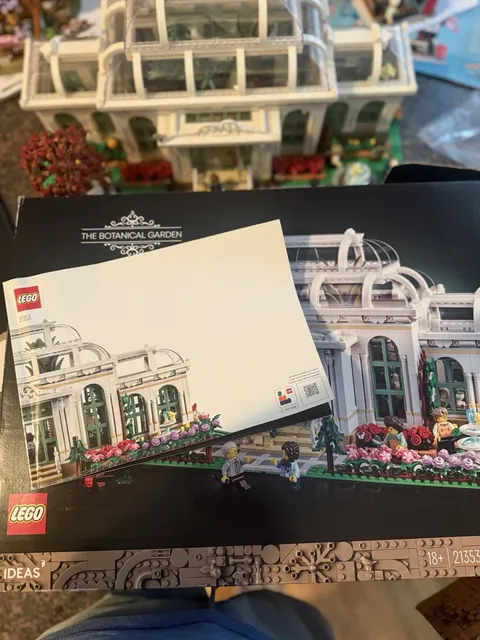 LEGO Ideas the Botanical Garden 21353