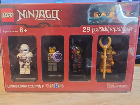LEGO Ninjago Bricktober 2017 Pack Toys R US Limited Edition (5004938)