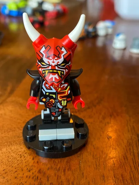 Lego Ninjago Mr. E Oni Mask, Upper torso weapons Stand! Head, mask, body ECT!