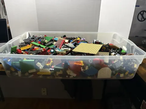 24.2lbs LEGO Lot Mixed Bricks Parts, Pieces and Minifigs (UN-SORTED)