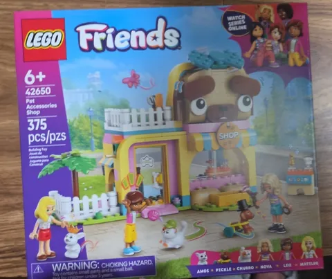 LEGO Friends Pet Accessories Shop Pretend Play Building Set 42650 New Free Ship