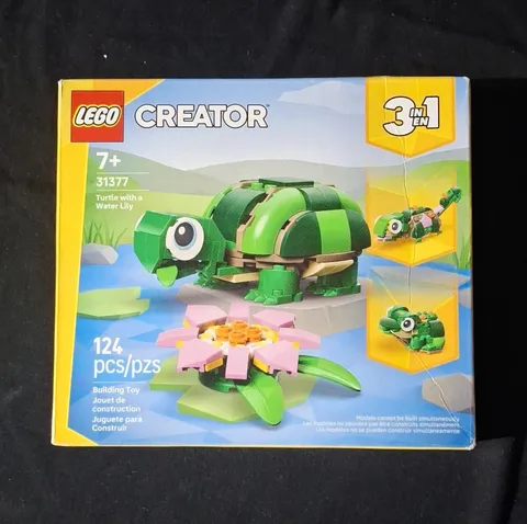 LEGO Creator Turtle with a Water Lily 31377 3-in-1 Set 124 pcs Age 7+