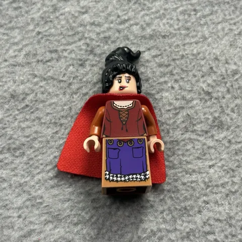Lego 21341 Disney Hocus Pocus Mary Sanderson Witch Minifigure