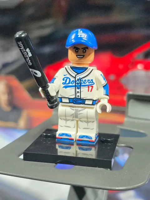 LEGO - MLB Baseball Los Angeles Dodgers - Shohei Ohtani Minifigure (Custom)