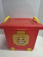 Vintage LEGO  Storage Container/Bin with Wheels & Handles 21.5 Qt ~ RED