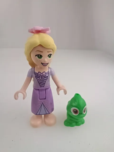 Lego Minifigure Disney: Rapunzel And Pascal chameleon
