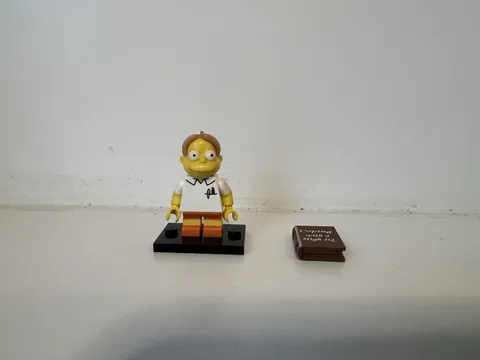 Lego Series 2 Simpsons 71009 colsim 2-8 Martin Prince Minifigure Complete 