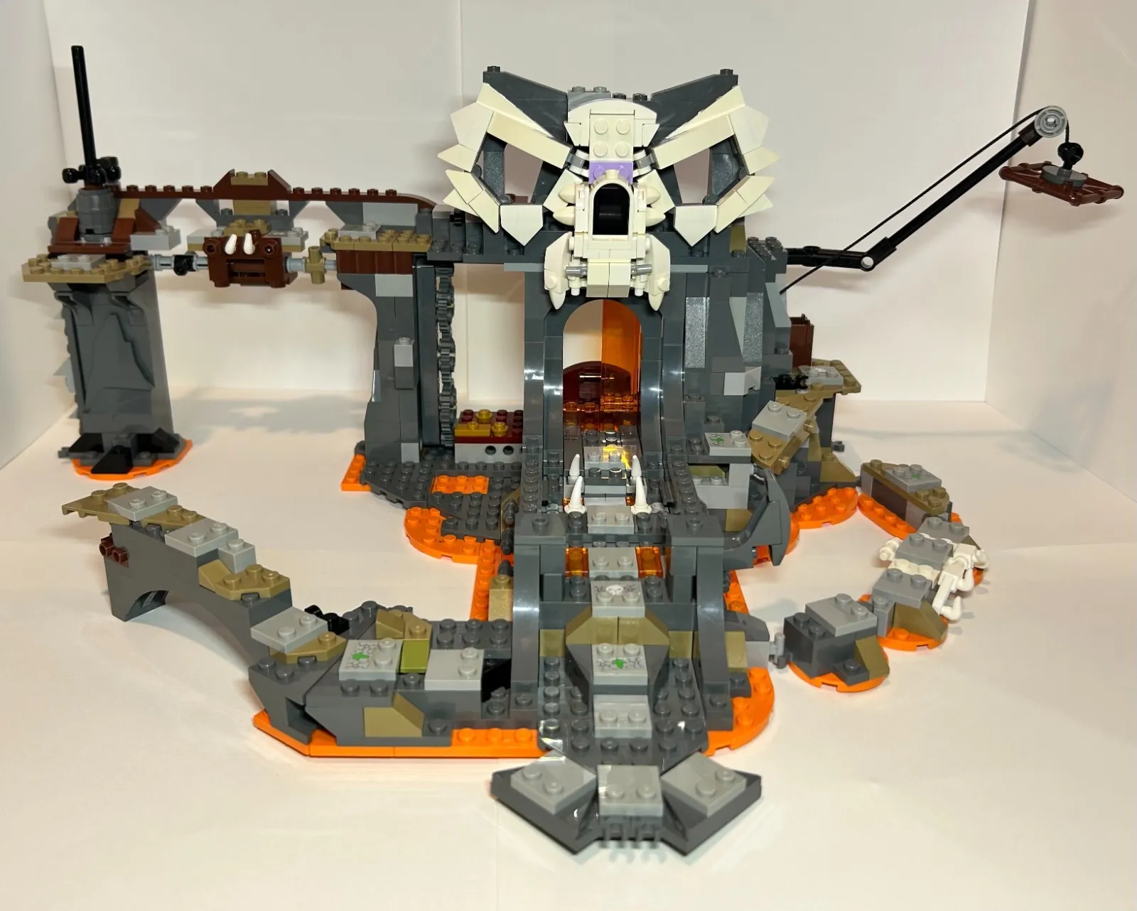 LEGO Ninjago Skull Sorcerer's Dungeons 71722 75% Complete, See Description