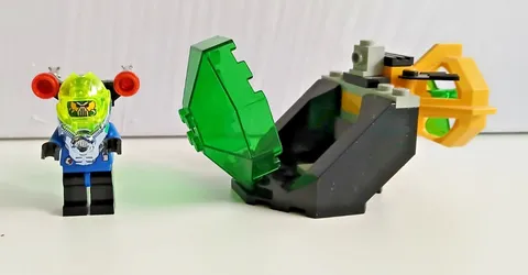 GENUINE LEGO SET  6110 SOLO SUB COMPLETE BUILD NO BOX NO INSTRUCTIONS