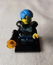 Lego Collectible Minifigure Series 16 (71013) Cyborg Complete 