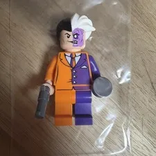 LEGO Two-Face Minifigure SH007 6864 DC Super Heroes Batman 2012