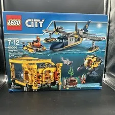 LEGO CITY: Deep Sea Operation Base (60096)