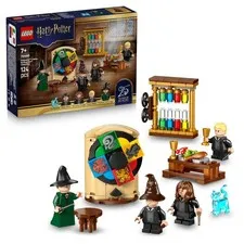 LEGO Harry Potter Hogwarts Castle: Sorting Hat Ceremony Toy - Collectible Patron