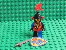 LEGO Castle Dragon Knights Dragon Master Minifig knight CAS011 Red Plumes 1794 G