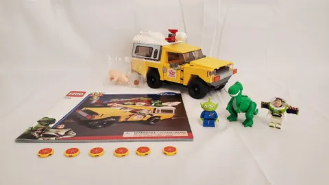 LEGO 7598 Pizza Planet Truck Rescue Disney Toy Story 3
