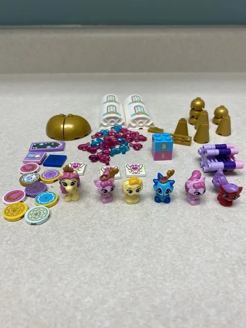 Lego Disney Whisker Haven Palace Pets Lot