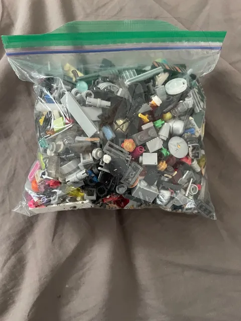 4 1/2 lb bags of random lego pieces - used pieces - random pieces