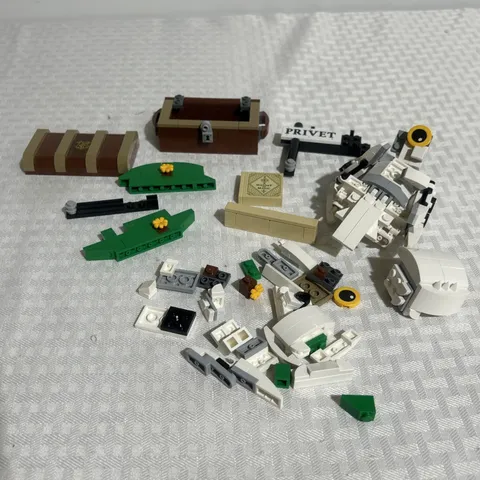 LEGO Harry Potter: Hedwig at 4 Privet Drive (76425) LOOSE INCOMPLETE