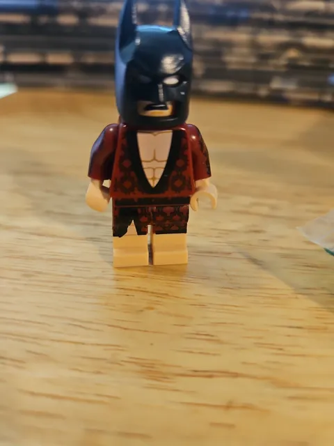 Lego Lobster Lovin Batman Minifigure Movie Series 1 Pre Owened