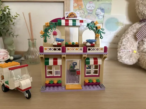 LEGO 41311 FRIENDS HEARTLAKE CITY PIZZERIA PIZZA PARLOR SET LOT NO BOX MANUAL