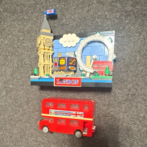 LEGO London Build Display w/ Red Double-Decker Bus, Printed Parts, Multicolor