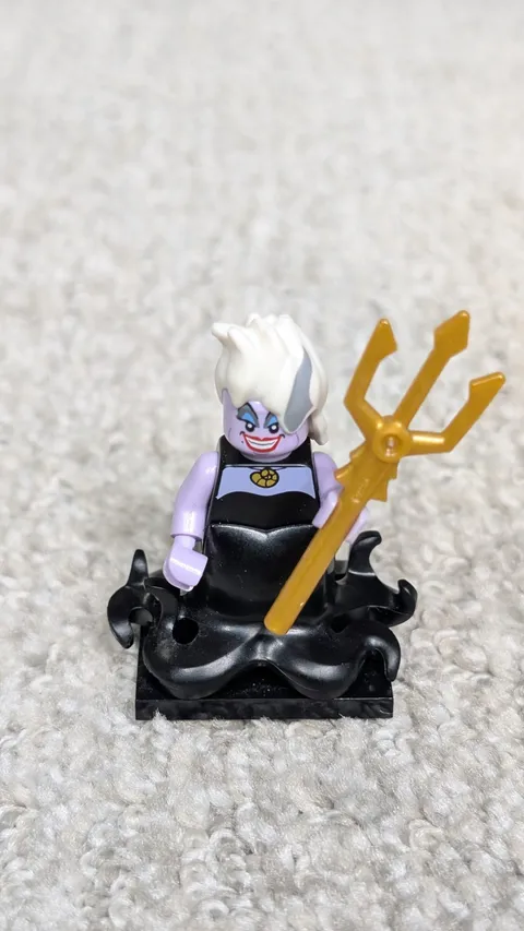 LEGO DISNEY Series 1 Collectible Minifigures 71012 Ursula