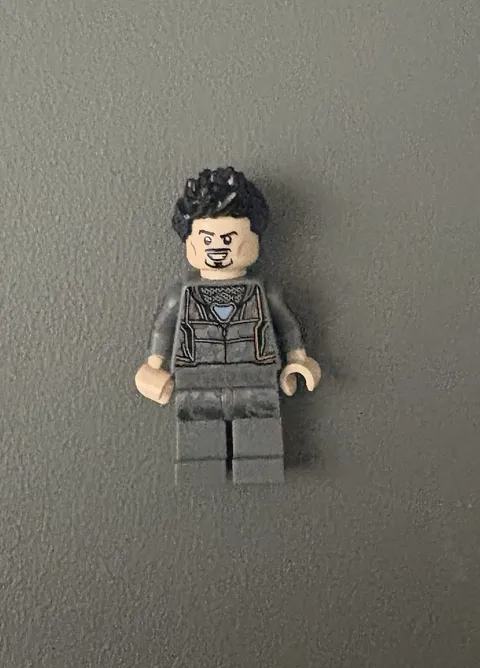 Lego Mini figure Tony Stark In Hoody Marvel  Infinity War Bricktober Exclusive