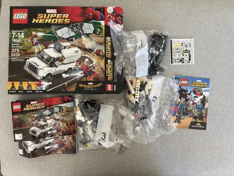 LEGO Spider-Man Beware The Vulture (76083) Near Complete W/ Box Manual Minifigs