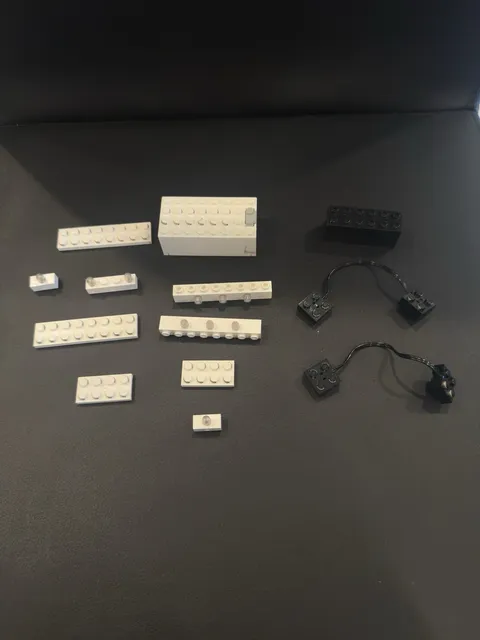 LEGO Vintage Electric Brick Lot +White Electric 9V Battery Box (W/o Battery)