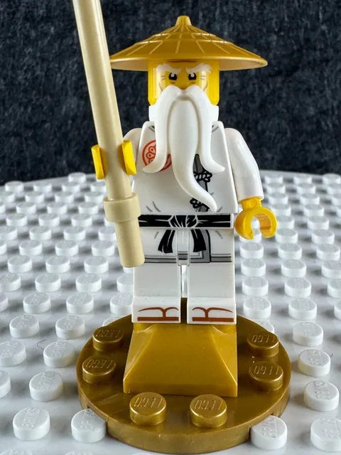 LEGO Ninjago Retired Sensei Wu NJO0225 Gold Hat White Robe Staff Minifigure