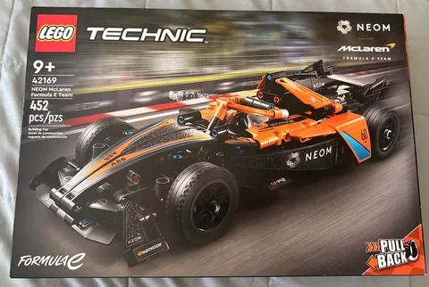 LEGO TECHNIC: Neom Mclaren Formula E Race Car (42169)