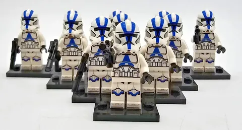 Lot of 11 Lego Star Wars Legion Clone Trooper w/ Blasters & Stands