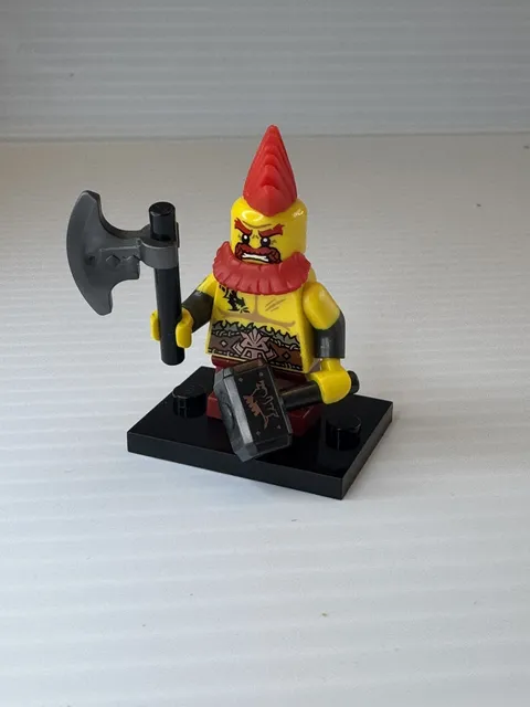 LEGO Collectible Minifigure Series #17 - Battle Dwarf Minifigure