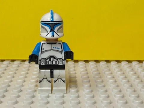 LEGO Star Wars Phase 1 BLUE Lieutenant with crack. Helm is a 4/10 also. NOT MINT