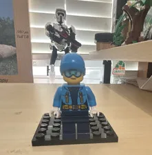 LEGO Minifigure female artic good con