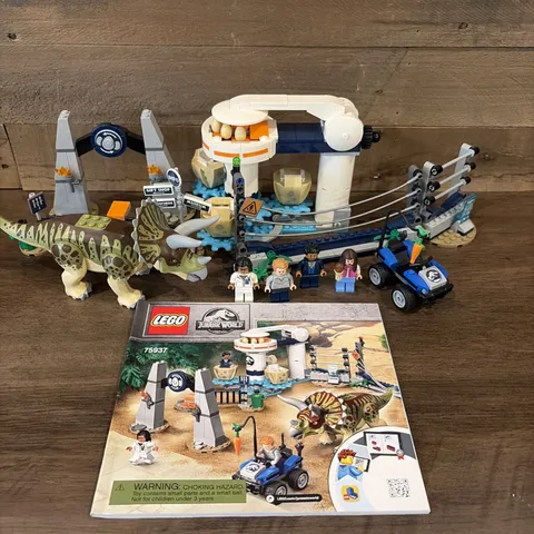 LEGO Jurassic World Triceratops Rampage 75937 Retired. Complete Set