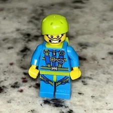 Lego Collectible Minifigure Skydiver With Parachute Backpack col150 Series 10