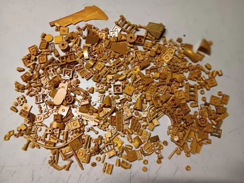 LEGO BULK LOT OF 660 PEARL GOLD SPECIALTY PIECES